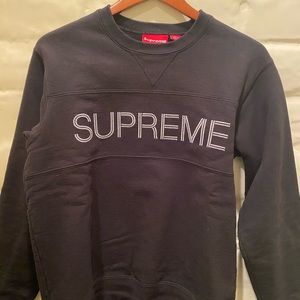 Supreme heavy sweatshirt, like new, excellent condition, men’s small